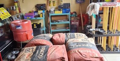 FERRETERIA Y MATERIALES DE LA CRUZ
